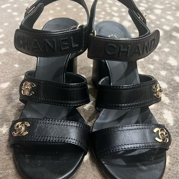 Chanel sandles 39 Italian wonderful condition - Picture 1 of 13